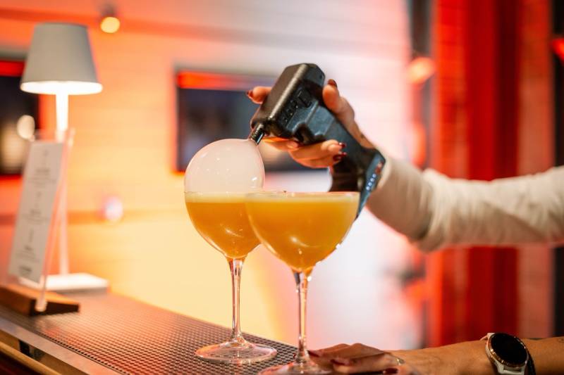 Le bar mobile : Un service clé en main pour un Noël réussi