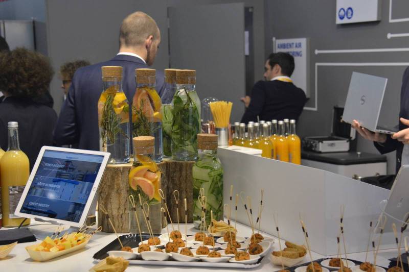 Barman et bar à domicile pour salon professionnel à Eurexpo Lyon Chassieu