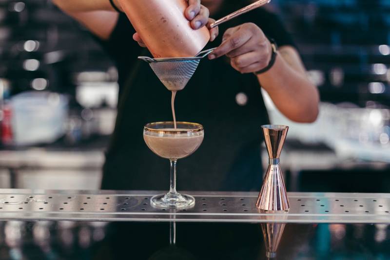 Service de barman mixologiste pour la soirée de gala de fin d'année à Lyon