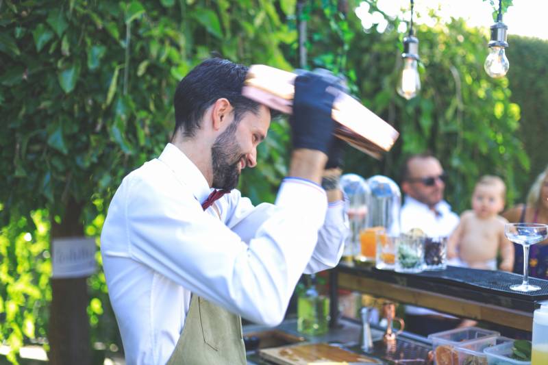 Service de barmen mixologue professionnel pour votre mariage à Lyon